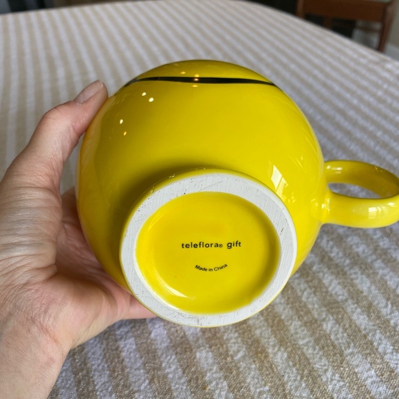 Oversized Smiley Mug ADORABLE!!!! - Picture 3 of 3
